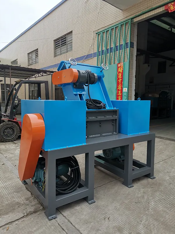 Double shaft shredder